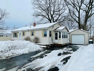 20 Hillside Ave, Biddeford, ME 04005