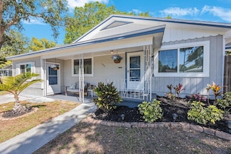 1422 Pine Brook Dr, Clearwater, FL 33755