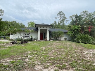 260 29th St SW, Naples, FL 34117