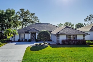 2900 Meadowood Ln, Sebring, FL 33875