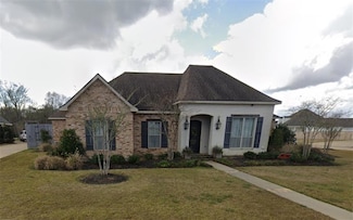 5913 Marthas Dr, Alexandria, LA 71303