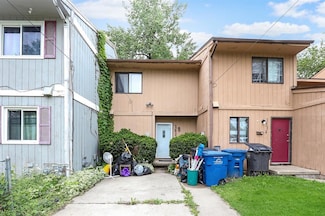 1512 Stewart St, Des Moines, IA 50316