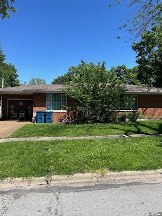 719 Washington St, Highland, IL 62249