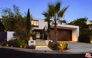 1313 Collingwood Place, Los Angeles, CA 90069