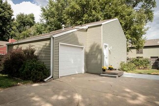 2036 Shirley Ln, Manhattan, KS 66502