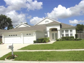 4634 River Overlook Dr, Valrico, FL 33596