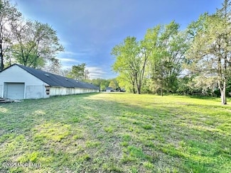 400 Main St, Manalapan, NJ 07726