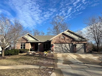 701 Greystone Ln, Middleton, WI 53562