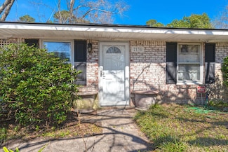 2138 Clayton St, Charleston, SC 29414