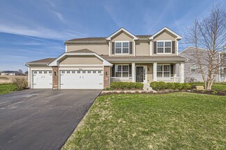 947 Catamaran Cir, Pingree Grove, IL 60140