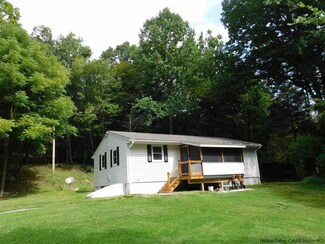 6 Banadics Rd, Ellenville, NY 12428