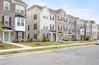153 Cedar Crest Dr, Smithfield, VA 23430