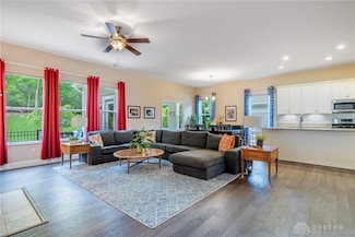 583 Carrick Dr, Washington Township, OH 45458