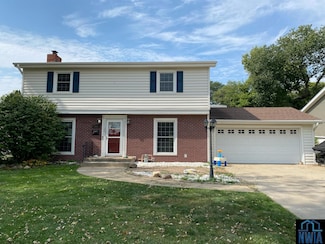 3611 Cheyenne Blvd, Sioux City, IA 51104