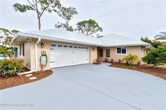 349 Easy St, Sebastian, FL 32958