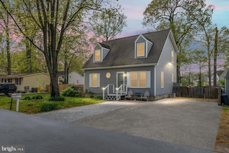 4904 Beech St, Shady Side, MD 20764