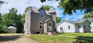 1020 Saint John Ave, Albert Lea, MN 56007