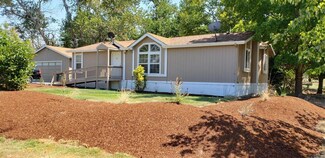 4201 Redwood Ave, Grants Pass, OR 97527