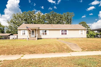 115 S Womble Ave, Camden, AR 71701