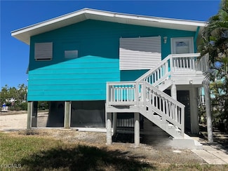 226 Connecticut St, Fort Myers Beach, FL 33931