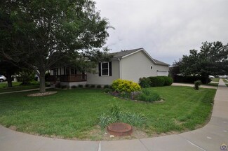 4429 SE Grand Oaks Ave, Topeka, KS 66609