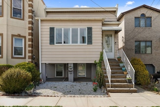 817 6th St, Secaucus, NJ 07094