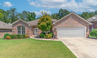 3119 Village Dr E, North Little Rock, AR 72120