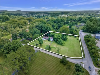 303 W Hardin Dr, Columbia, TN 38401