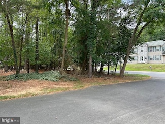1160 Golden Way W, Lusby, MD 20657