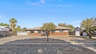 6444 E Calle Luna, Tucson, AZ 85710