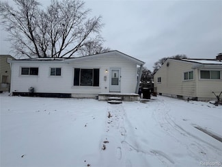 31808 Avondale St, Westland, MI 48186