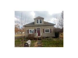 70 Stanley St, Newport, OH 45768