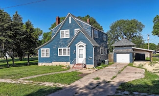 405 Depot St, Esbon, KS 66941