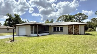 301 N Egret St, Sebring, FL 33870