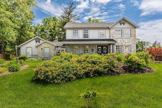 10 Elk Ridge Ct, Saint Charles, MO 63304