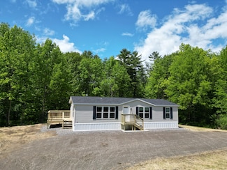 32 Nowell Rd, Winslow, ME 04901