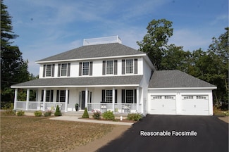 17 Griffin Rd, Hudson, NH 03051