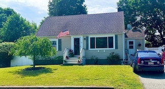 16 Douglas Ave, Beverly, MA 01915