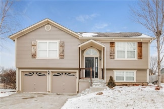 1502 Willow Dr, Greenwood, MO 64034