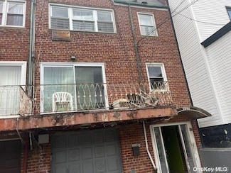 927 E 96th St, Brooklyn, NY 11236