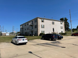 2001 S Morris Ave, Bloomington, IL 61704