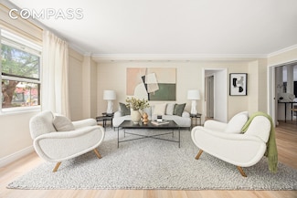 69 W 9th St Unit 2-B, New York, NY 10011