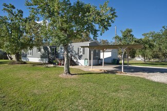 133 Anderson Loop, Freeport, TX 77541