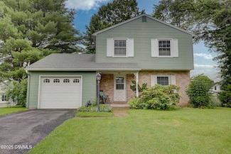 7 N Red Maple St, Selinsgrove, PA 17870