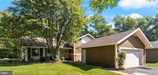 19524 Desmet Place, Montgomery Village, MD 20886