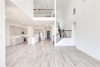 1900 Mariann Dr, Leander, TX 78641