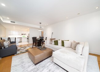 101 Shearwater Ct E Unit 47, Jersey City, NJ 07305