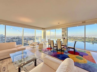 1770 Avenida Del Mundo Unit 1608, Coronado, CA 92118