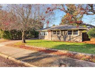 6633 SE Reedway St, Portland, OR 97206