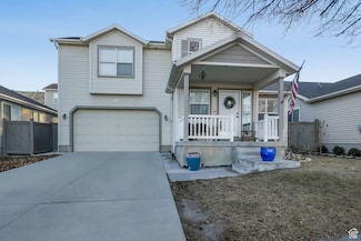 3836 E Chilton Cir, Eagle Mountain, UT 84005